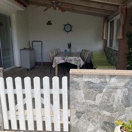 Botic Apartments Šilo Kültér fotó