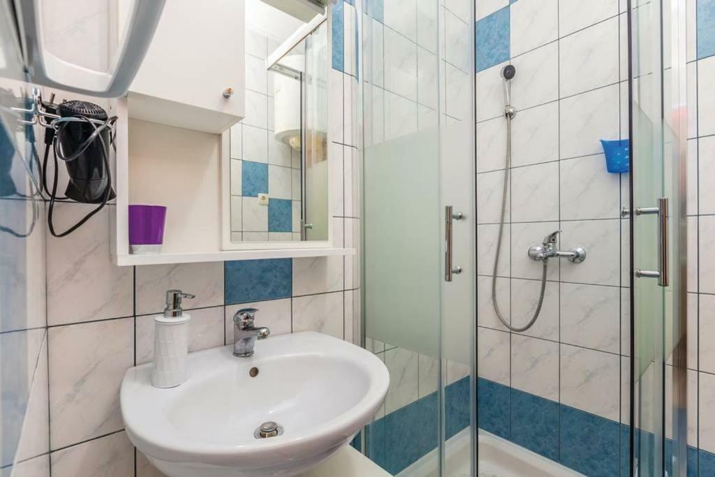 Botic Apartments Šilo Kültér fotó